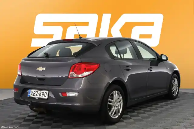 Harmaa Viistoperä, Chevrolet Cruze – XBZ-890