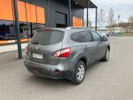 Harmaa Maastoauto, Nissan Qashqai+2 – XCZ-773, kuva 5
