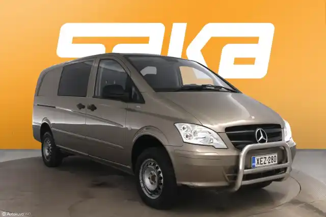 Ruskea Pakettiauto, Mercedes-Benz Vito – XEZ-280