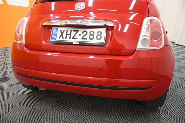 Punainen Viistoperä, Fiat 500 – XHZ-288