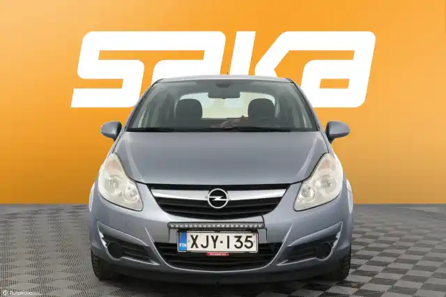 Hopea Viistoperä, Opel Corsa – XJY-135