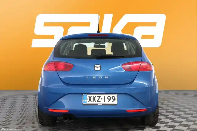 Sininen Viistoperä, Seat Leon – XKZ-199