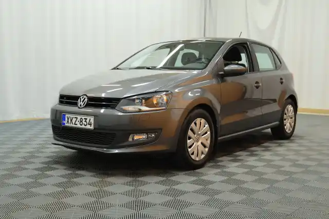 Harmaa Viistoperä, Volkswagen Polo – XKZ-834