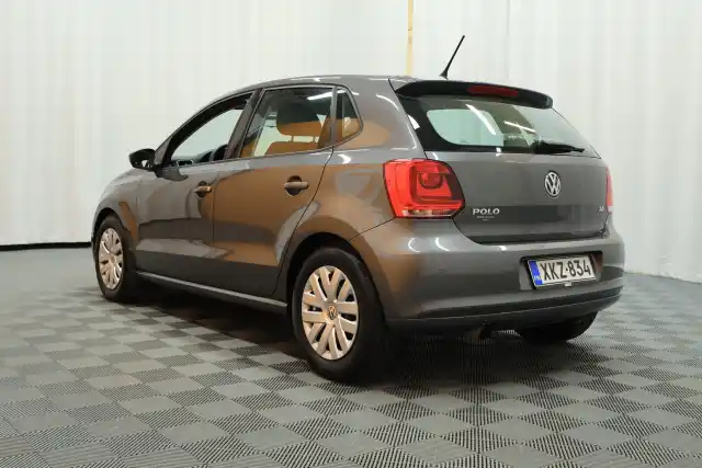 Harmaa Viistoperä, Volkswagen Polo – XKZ-834