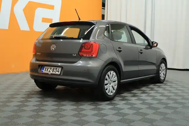 Harmaa Viistoperä, Volkswagen Polo – XKZ-834