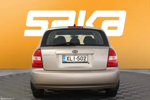 Beige Tila-auto, Kia Cerato – XLI-502