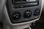 Beige Tila-auto, Kia Cerato – XLI-502, kuva 16