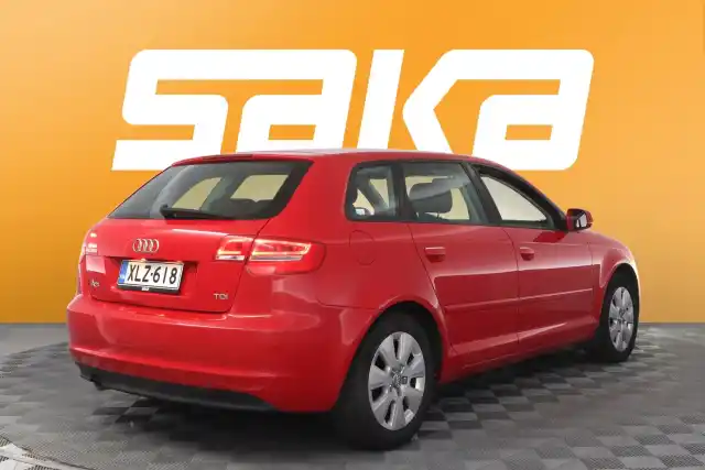 Punainen Viistoperä, Audi A3 – XLZ-618