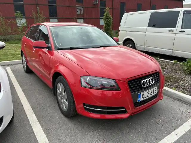 Punainen Viistoperä, Audi A3 – XLZ-618