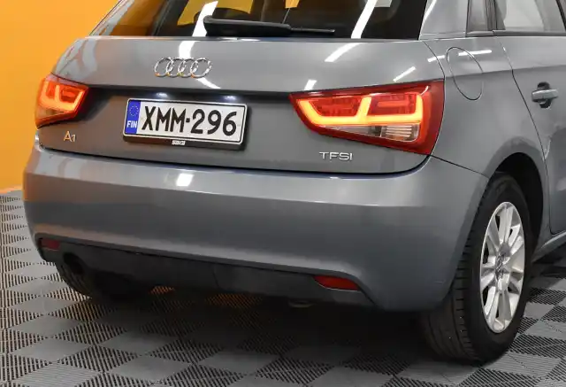 Sininen Viistoperä, Audi A1 – XMM-296