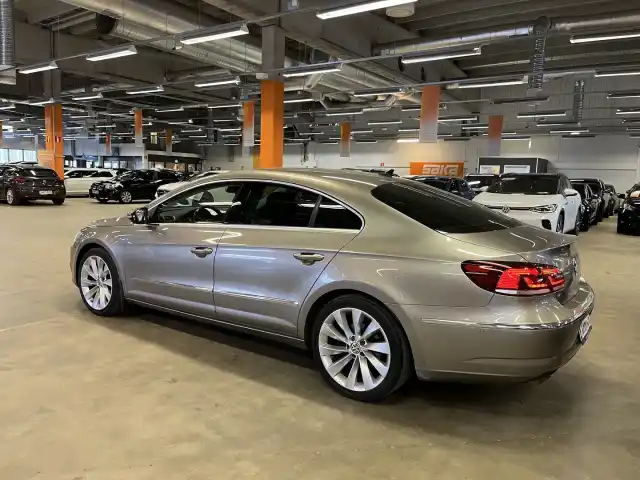 Beige Sedan, Volkswagen CC – XMM-408