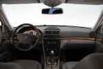 Punainen Sedan, Mercedes-Benz E – XMO-446, kuva 10