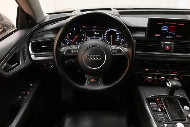 Harmaa Viistoperä, Audi A7 – XMU-436