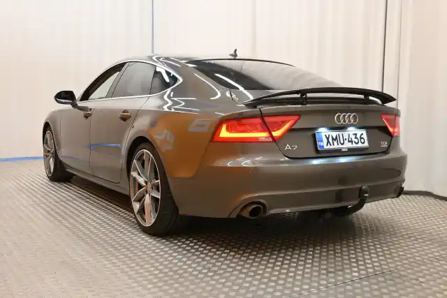 Harmaa Viistoperä, Audi A7 – XMU-436