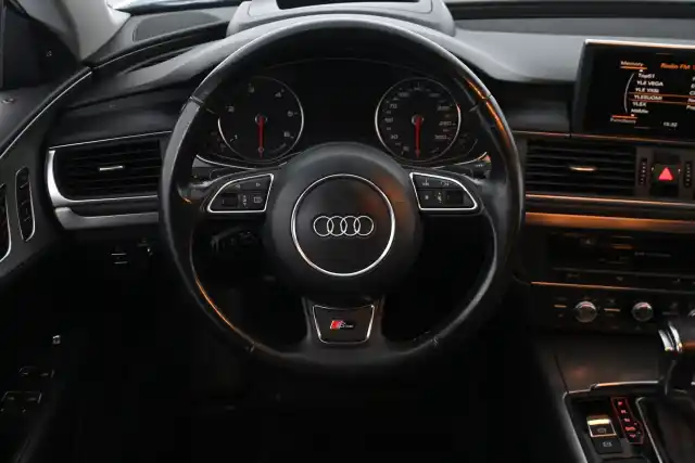 Harmaa Viistoperä, Audi A7 – XMU-436