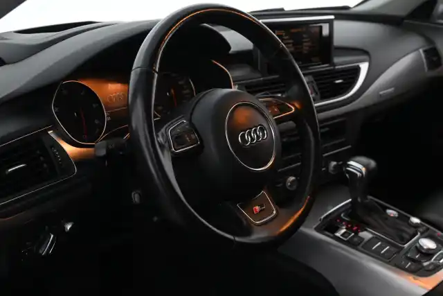 Harmaa Viistoperä, Audi A7 – XMU-436