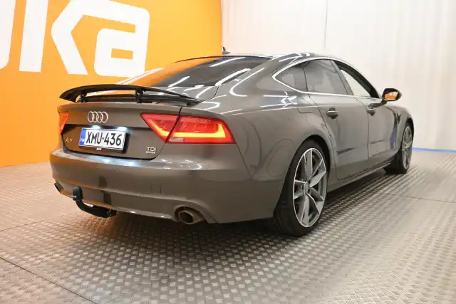 Harmaa Viistoperä, Audi A7 – XMU-436