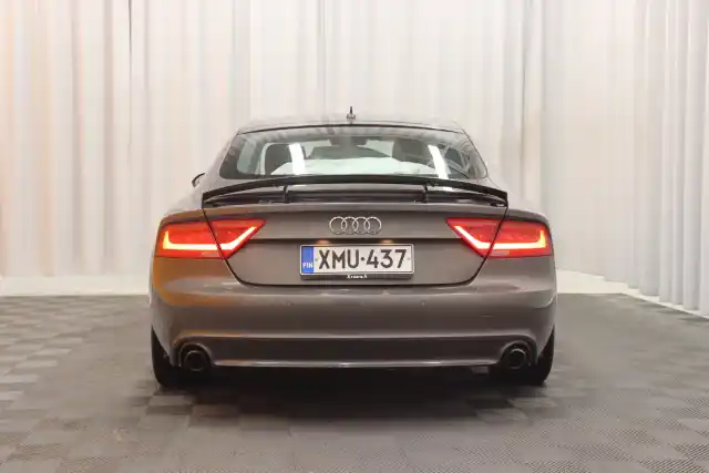 Harmaa Viistoperä, Audi A7 – XMU-437