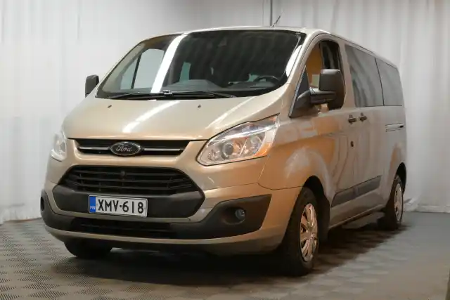 Harmaa Tila-auto, Ford Tourneo Custom – XMV-618