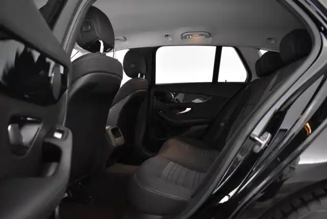 Musta Farmari, Mercedes-Benz C – XMZ-150