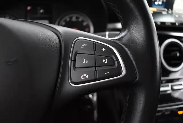 Musta Farmari, Mercedes-Benz C – XMZ-150