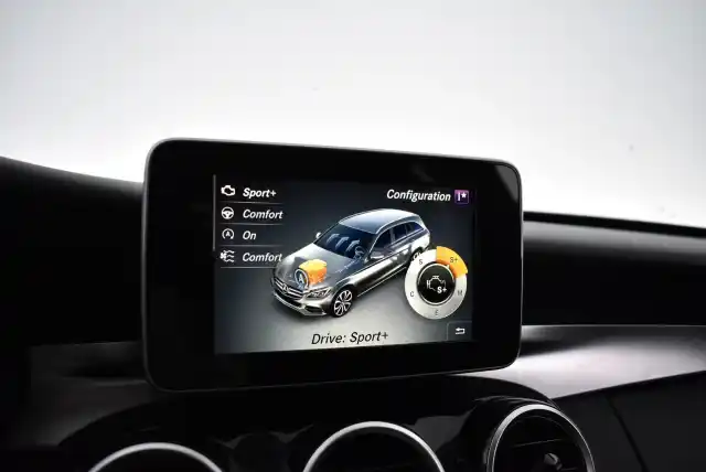 Musta Farmari, Mercedes-Benz C – XMZ-150