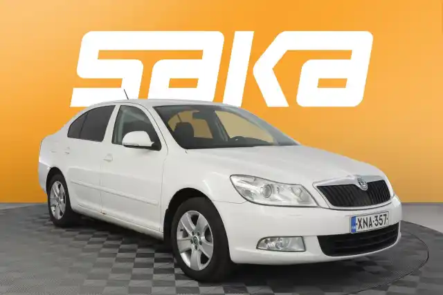 Valkoinen Viistoperä, Skoda Octavia – XNA-357
