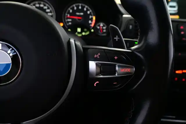 Sininen Coupe, BMW M4 – XNE-343