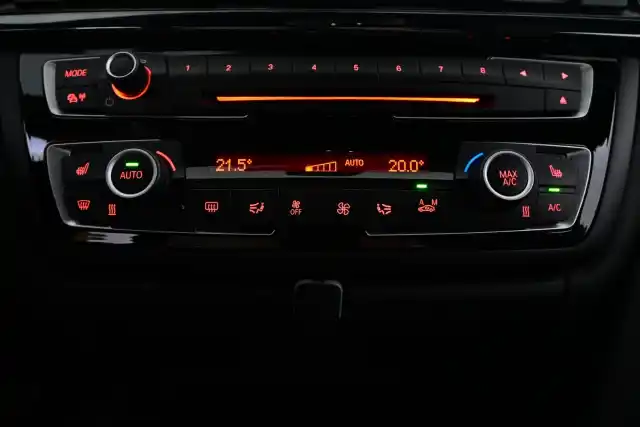 Sininen Coupe, BMW M4 – XNE-343