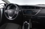 Punainen Viistoperä, Toyota Auris – XNH-199, kuva 10