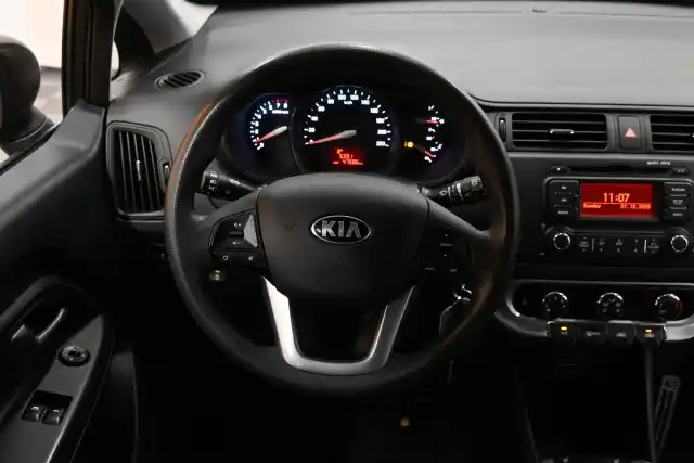 Ruskea Viistoperä, Kia Rio – XNH-354