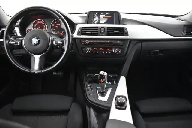 Musta Sedan, BMW 418 – XNM-760