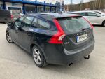 Musta Farmari, Volvo V60 – XNN-444, kuva 2
