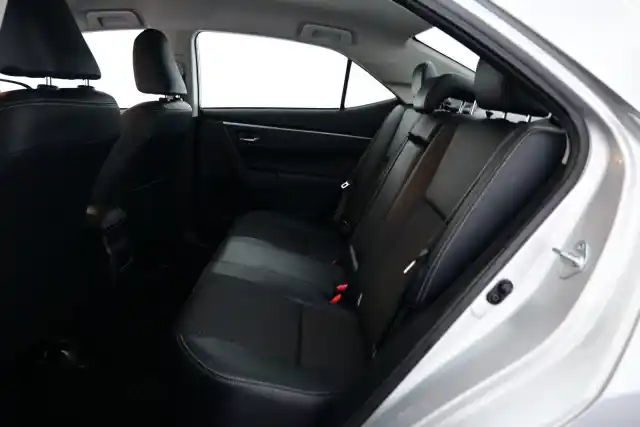 Hopea Sedan, Toyota Corolla – XNN-483