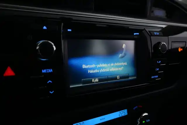 Hopea Sedan, Toyota Corolla – XNN-483