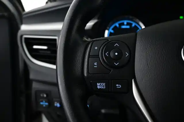 Hopea Sedan, Toyota Corolla – XNN-483