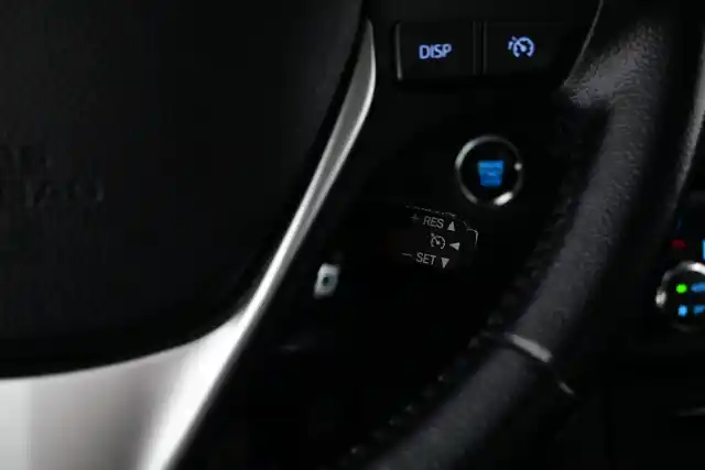Hopea Sedan, Toyota Corolla – XNN-483