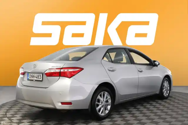 Hopea Sedan, Toyota Corolla – XNN-483