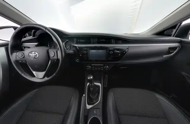 Hopea Sedan, Toyota Corolla – XNN-483