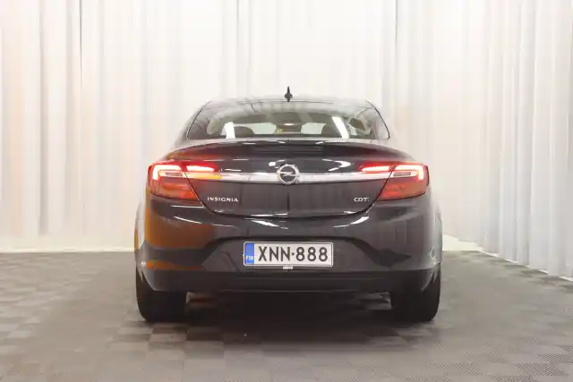 Musta Viistoperä, Opel Insignia – XNN-888