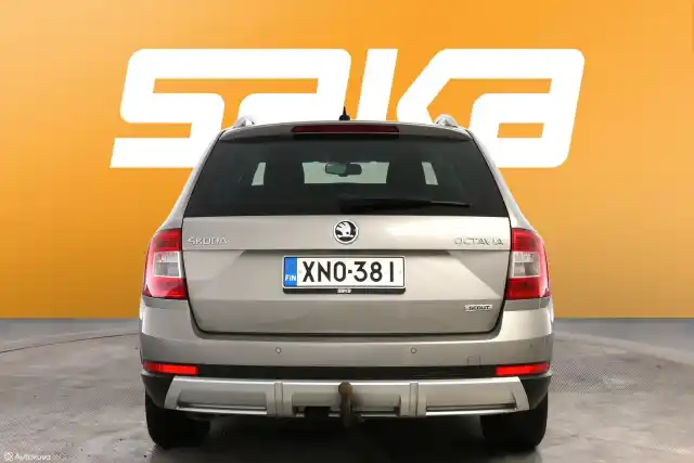 Beige Farmari, Skoda Octavia – XNO-381