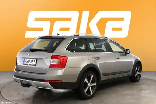 Beige Farmari, Skoda Octavia – XNO-381