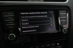 Valkoinen Viistoperä, SKODA OCTAVIA – XNO-383, kuva 29