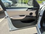 Valkoinen Maastoauto, BMW X4 – XNO-726, kuva 5
