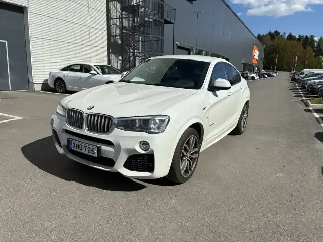 Valkoinen Maastoauto, BMW X4 – XNO-726