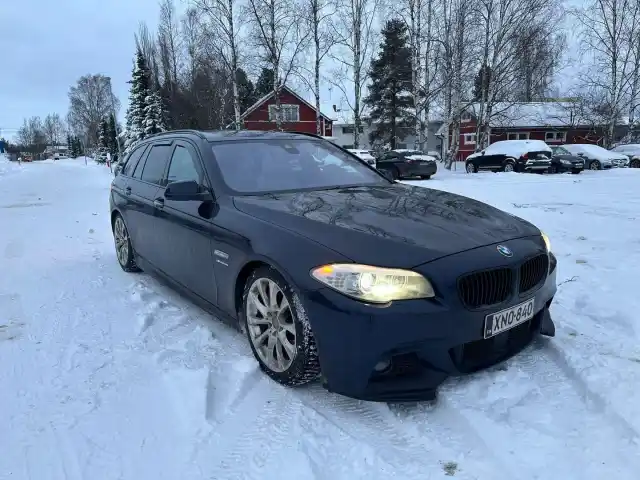 Sininen Farmari, BMW 530 – XNO-840