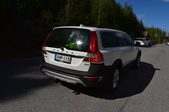 Valkoinen Farmari, Volvo XC70 – XNP-113