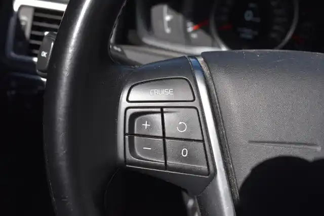 Valkoinen Farmari, Volvo XC70 – XNP-113