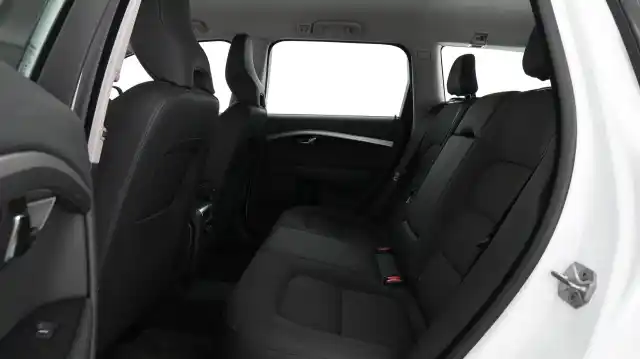 Valkoinen Farmari, Volvo XC70 – XNP-113