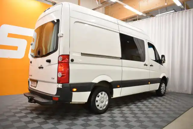 Valkoinen Matkailuauto, Volkswagen Crafter – XNS-201